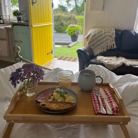 The Nest Quaint Luxury Getaway Holiday home