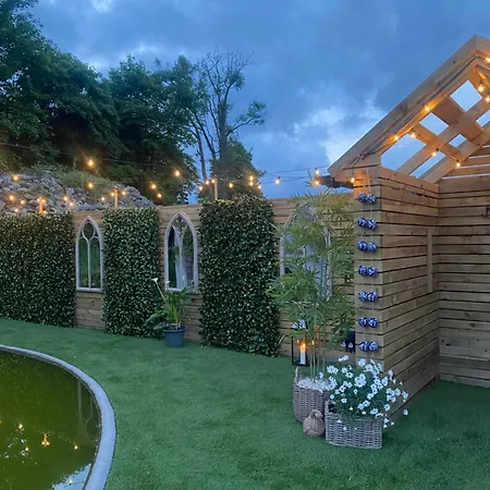 The Nest Quaint Luxury Getaway Holiday home *